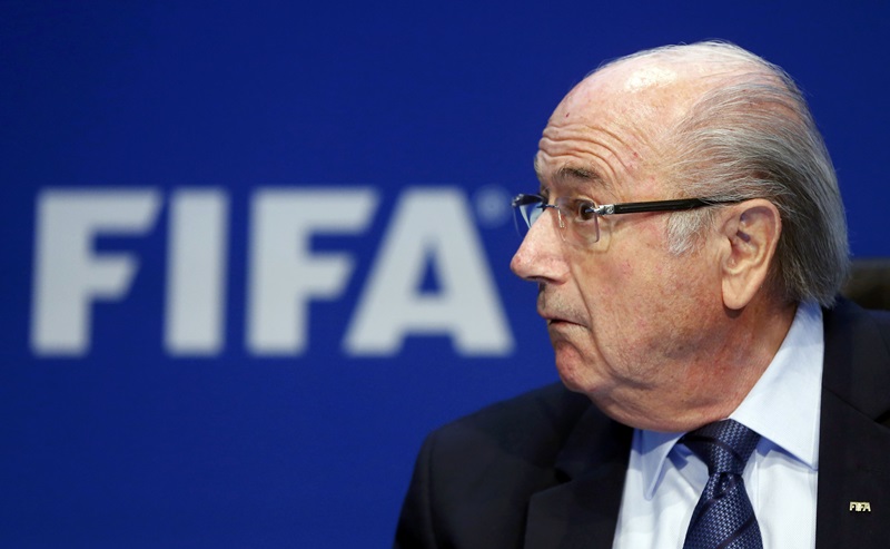 Blatter renunciou