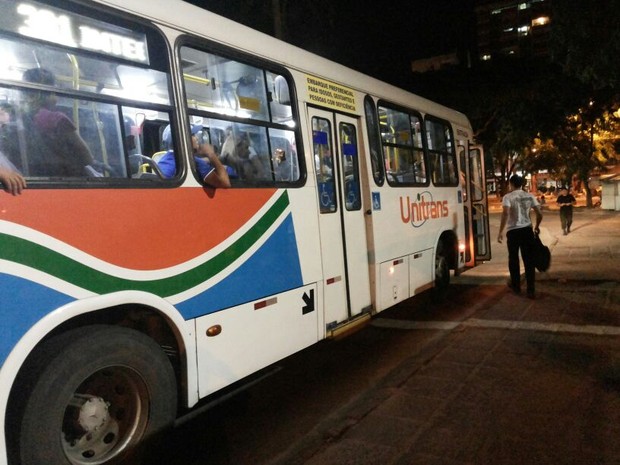 Passagem de ônibus em João Pessoa fica mais cara e passa de R$2,45 para R$2,70 a partir desta segunda-feira (13) (Foto: Frederico Martins)