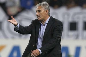 Tite: "O Santos mereceu passar, principalmente pelo primeiro tempo que fez lá na Vila (Belmiro)"