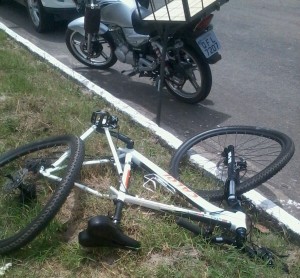 Ciclista foi atropelado e morreu (Foto: Reprodução/Whatsapp)