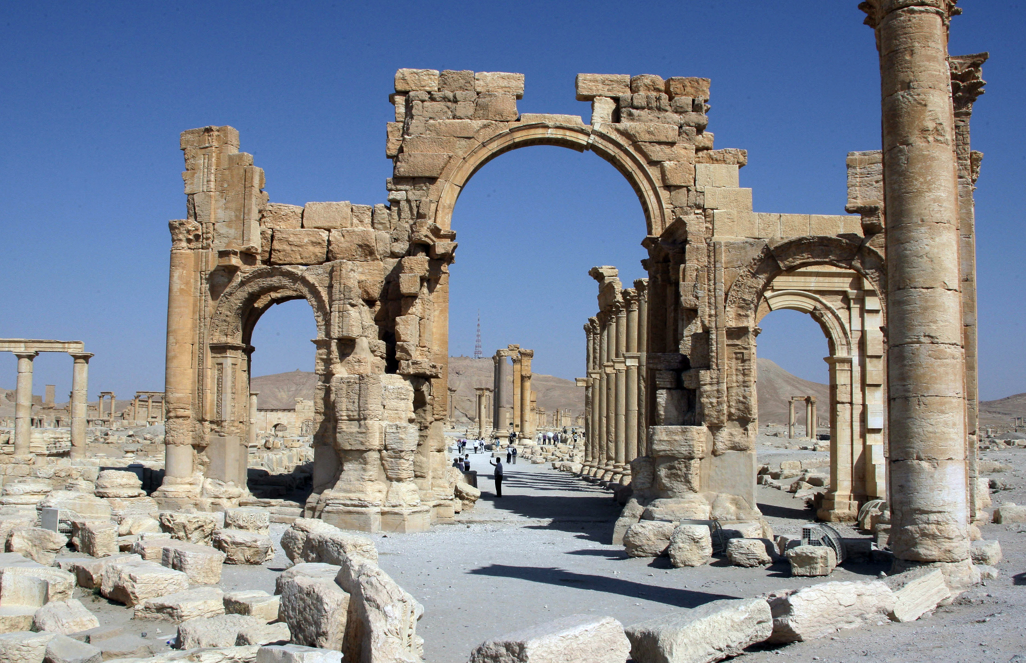 Imagem de arquivo de 2010 mostra Arco do Triunfo de Palmira, na Síria (Foto: STR / AFP)