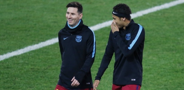 Messi ao lado de Neymar