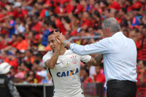 Lucca comemora o primeiro gol do Corinthians com Tite (Foto: Fabiano Mesquita / Agência Estado)