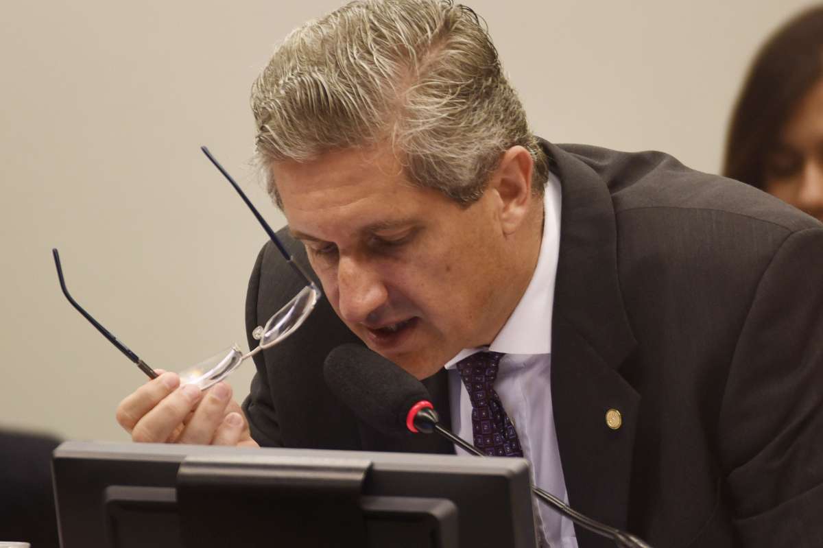 Entre os mais cotados na disputa e possível candidato do bloco do Centrão, o deputado Rogério Rosso (PSD-DF) é investigado por peculato e indiciado por corrupção (foto: Ed Alves/CB)