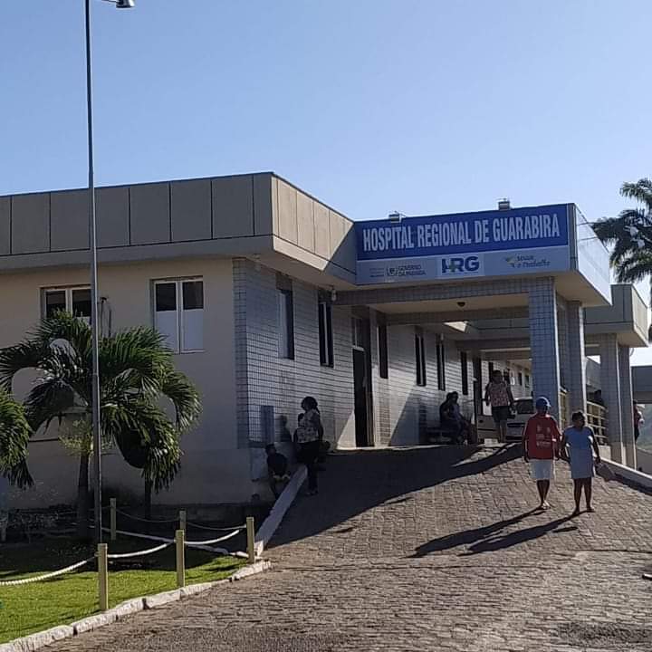 Hospital Regional da cidade, que é também uma maternidade, não é referência para o atendimento da doença e está com os procedimentos eletivos suspensos