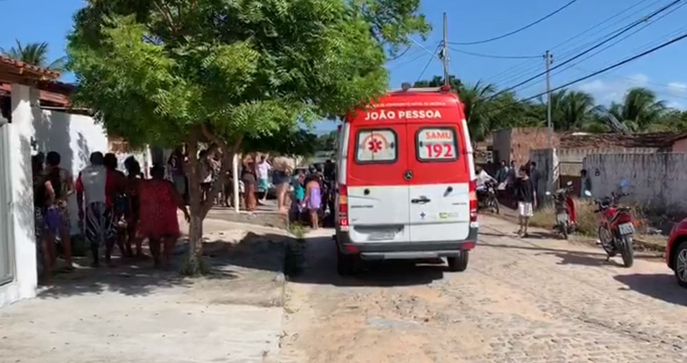 Crime aconteceu na rua da UPA do bairro Valentina e motoristas do Samu chegaram a ouvir os tiros — Foto: Reprodução/TV Cabo Branco
