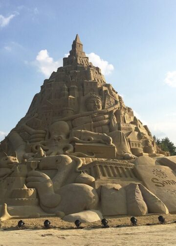 cropped-giant-sand-castle-guinness-records-duisburg-germany-designboom-001.jpg